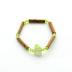 Bracelet de noisetier, fantaisie et perles de rocaille   éléphant vert   modèle 12/F TOUR DE POIGNET : 12 cm